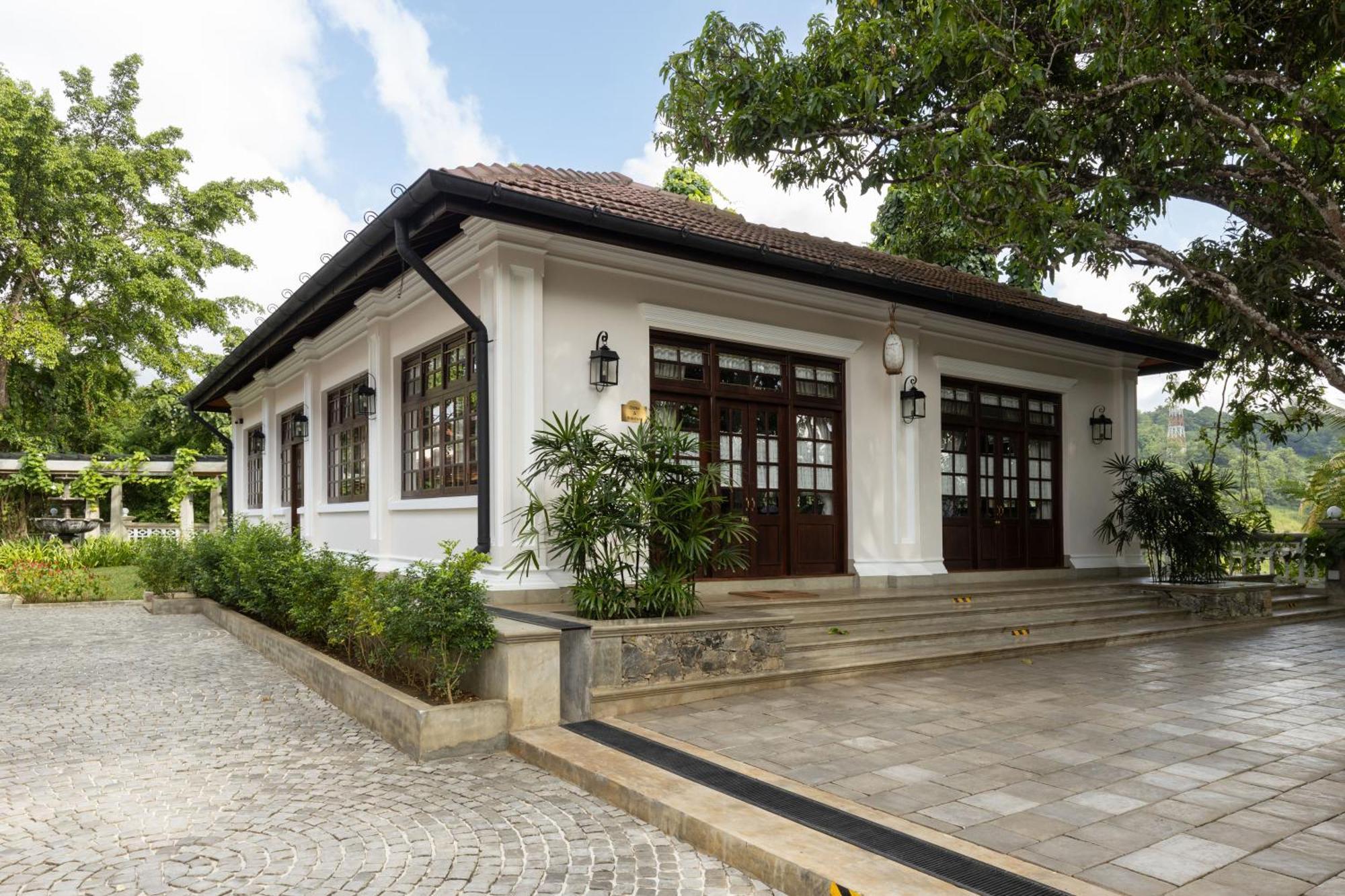 Hotel The Grand Walawwa Pinnawala  Exteriér fotografie